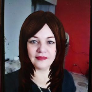 Meet your Posher, Maria elena